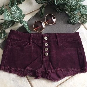Roxy size 1 burgundy corduroy cutoff shorts 🖤